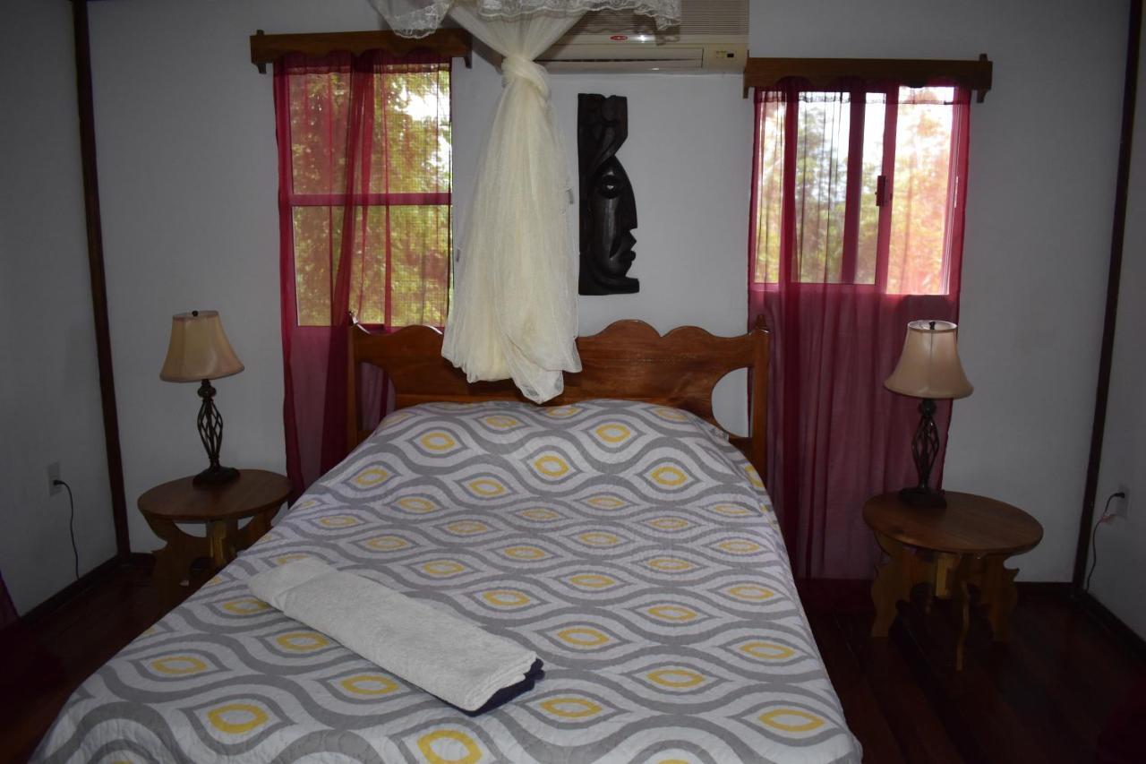 Albergue Hidden Haven Unitedville Exterior foto
